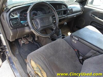 2001 Dodge Ram 3500 SLT Plus   - Photo 13 - Cincinnati, OH 45255