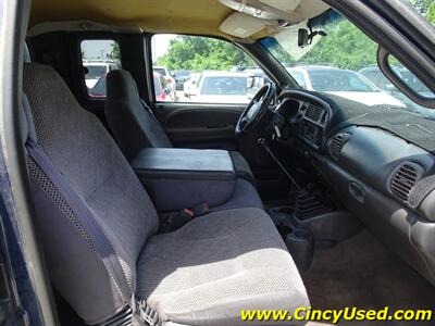 2001 Dodge Ram 3500 SLT Plus   - Photo 17 - Cincinnati, OH 45255