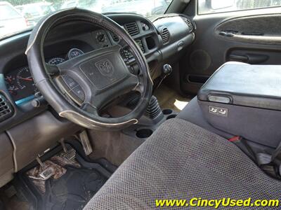2001 Dodge Ram 3500 SLT Plus   - Photo 12 - Cincinnati, OH 45255