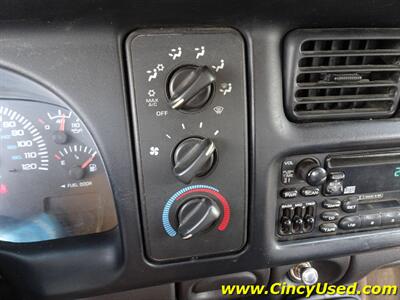 2001 Dodge Ram 3500 SLT Plus   - Photo 25 - Cincinnati, OH 45255