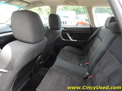 2009 Subaru Outback 2.5i Special Edition  2.5L H4 AWD - Photo 12 - Cincinnati, OH 45255