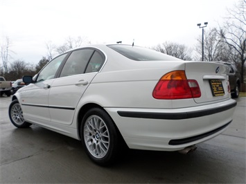 2000 BMW 328i   - Photo 12 - Cincinnati, OH 45255