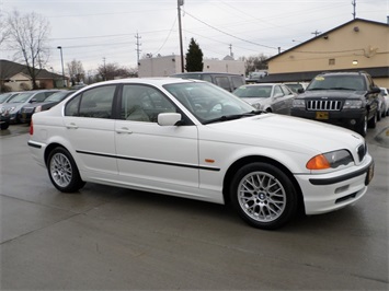 2000 BMW 328i   - Photo 1 - Cincinnati, OH 45255