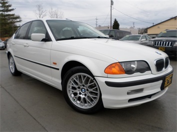 2000 BMW 328i   - Photo 10 - Cincinnati, OH 45255