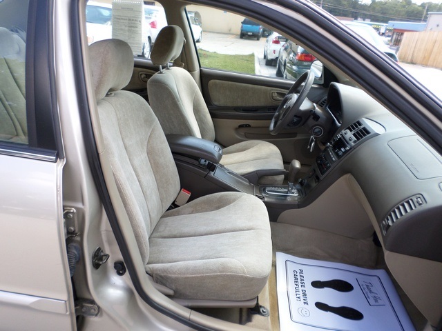 2000 Nissan Maxima GLE - Photo 8 - Cincinnati, OH 45255