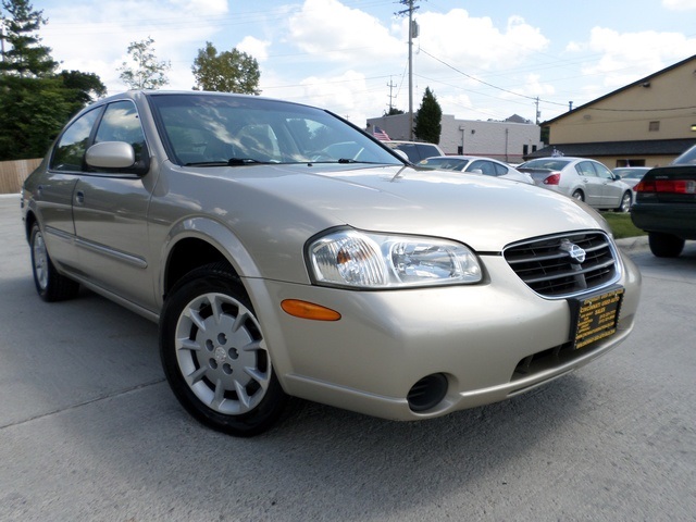 2000 Nissan Maxima GLE - Photo 10 - Cincinnati, OH 45255