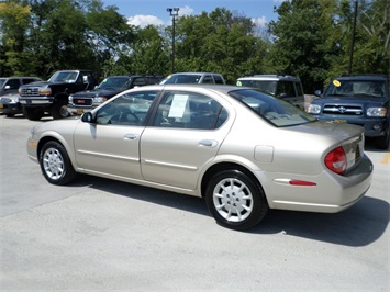 2000 Nissan Maxima GLE   - Photo 4 - Cincinnati, OH 45255