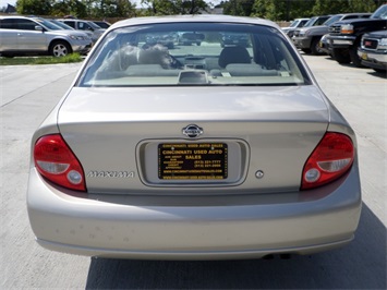 2000 Nissan Maxima GLE   - Photo 5 - Cincinnati, OH 45255