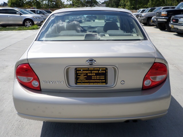 2000 Nissan Maxima GLE - Photo 5 - Cincinnati, OH 45255
