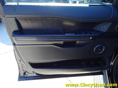 2021 Ford Expedition MAX Limited   - Photo 29 - Cincinnati, OH 45255