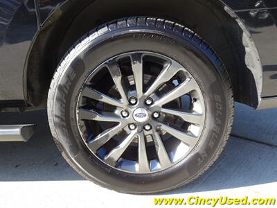 2021 Ford Expedition MAX Limited   - Photo 34 - Cincinnati, OH 45255