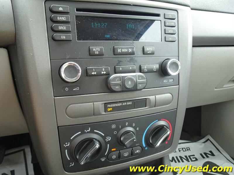 2006 Chevrolet Cobalt LS - Photo 22 - Cincinnati, OH 45255