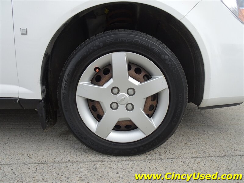 2006 Chevrolet Cobalt LS - Photo 27 - Cincinnati, OH 45255