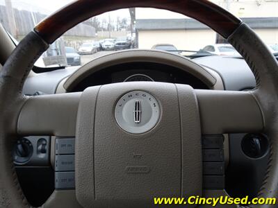 2007 Lincoln Mark LT   - Photo 19 - Cincinnati, OH 45255