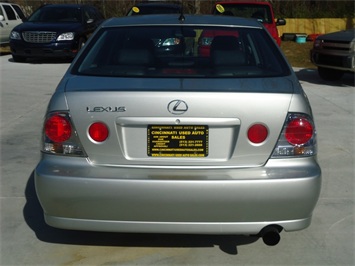 2001 Lexus IS 300   - Photo 5 - Cincinnati, OH 45255