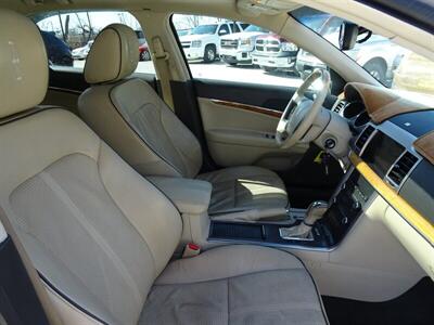 2010 Lincoln MKZ   - Photo 10 - Cincinnati, OH 45255