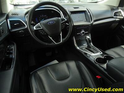 2017 Ford Edge Titanium   - Photo 10 - Cincinnati, OH 45255
