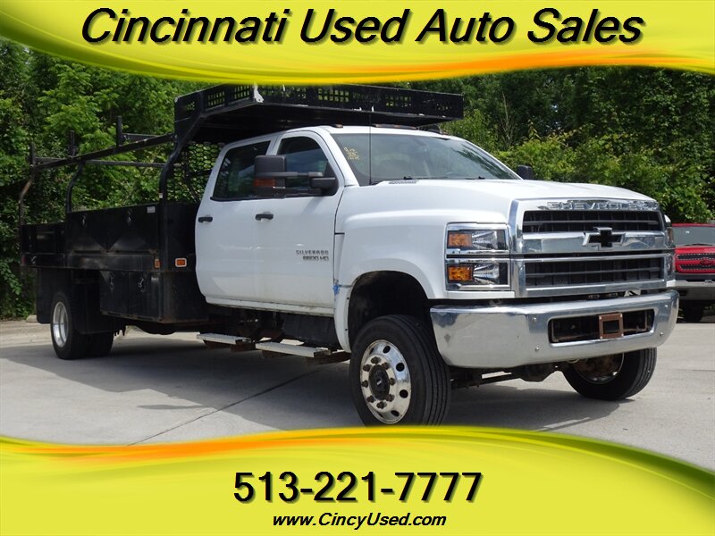 2020 Chevrolet Silverado 6500HD   - Photo 1 - Cincinnati, OH 45255