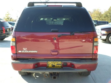 2006 Chevrolet Suburban 1500 LTZ   - Photo 5 - Cincinnati, OH 45255