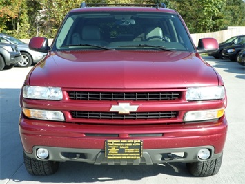 2006 Chevrolet Suburban 1500 LTZ   - Photo 2 - Cincinnati, OH 45255