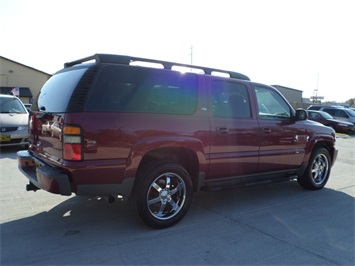 2006 Chevrolet Suburban 1500 LTZ   - Photo 6 - Cincinnati, OH 45255