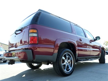 2006 Chevrolet Suburban 1500 LTZ   - Photo 13 - Cincinnati, OH 45255