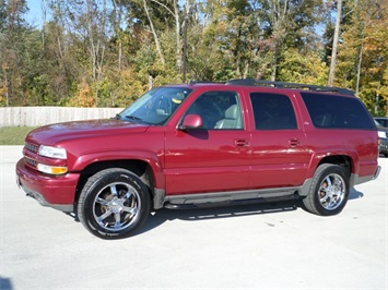 2006 Chevrolet Suburban 1500 LTZ   - Photo 3 - Cincinnati, OH 45255