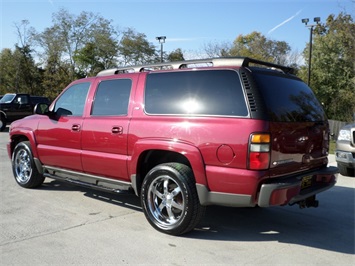 2006 Chevrolet Suburban 1500 LTZ   - Photo 4 - Cincinnati, OH 45255