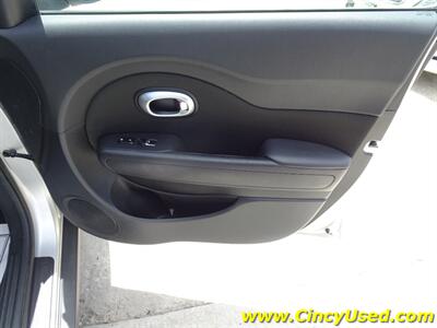 2017 Kia Soul - Photo 25 - Cincinnati, OH 45255