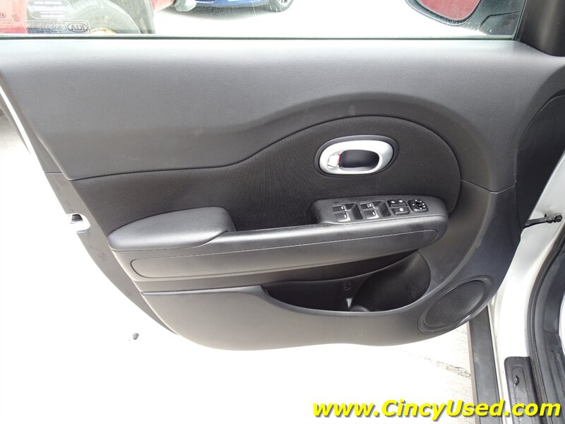 2017 Kia Soul - Photo 24 - Cincinnati, OH 45255