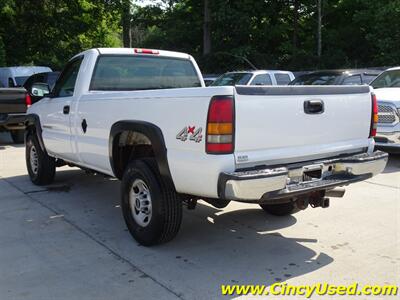 2005 GMC Sierra 2500HD Work Truck - Photo 8 - Cincinnati, OH 45255