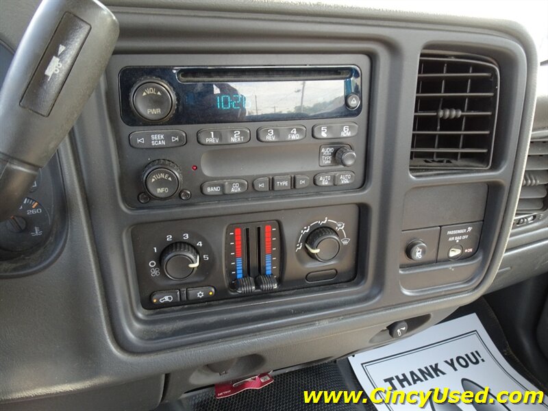 2005 GMC Sierra 2500HD Work Truck - Photo 16 - Cincinnati, OH 45255