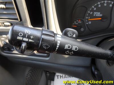 2005 GMC Sierra 2500HD Work Truck - Photo 20 - Cincinnati, OH 45255