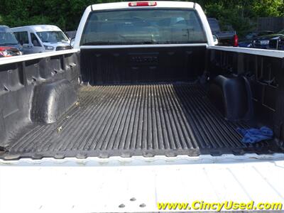 2005 GMC Sierra 2500HD Work Truck - Photo 22 - Cincinnati, OH 45255