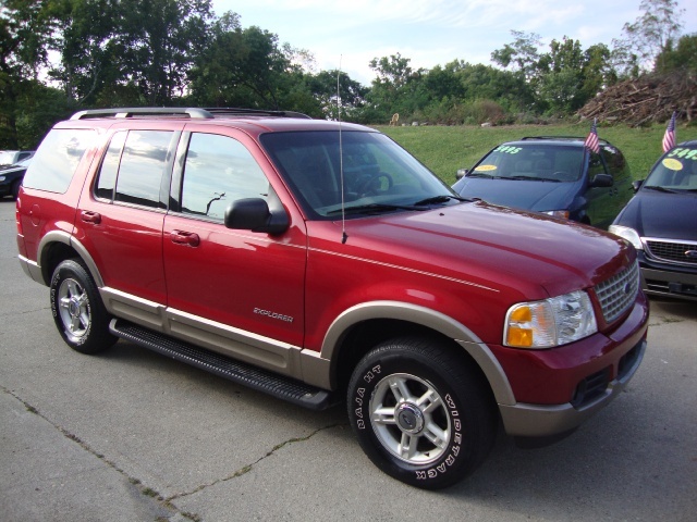 2002 Ford Explorer Eddie Bauer for sale in Cincinnati, OH