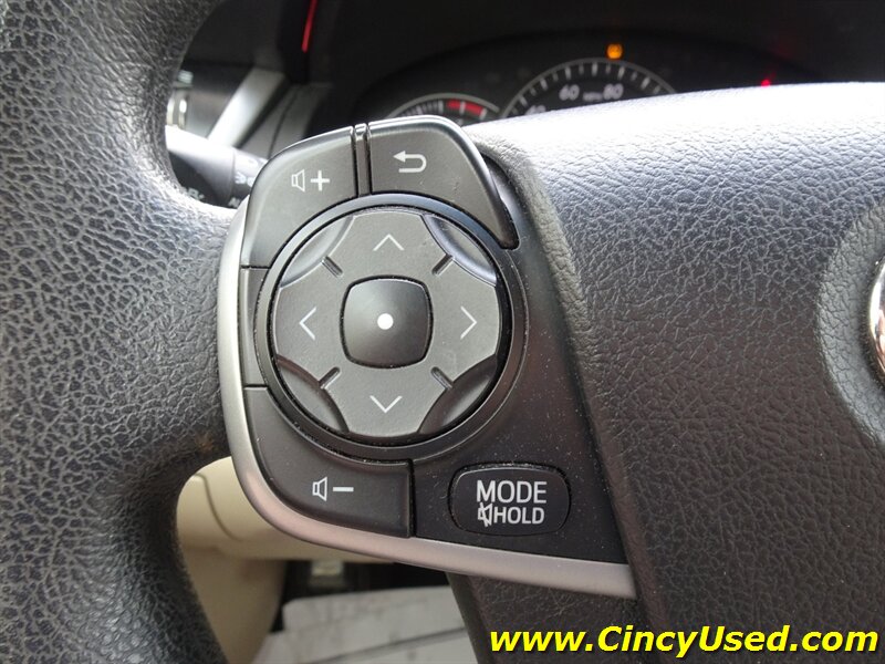 2012 Toyota Camry L - Photo 21 - Cincinnati, OH 45255