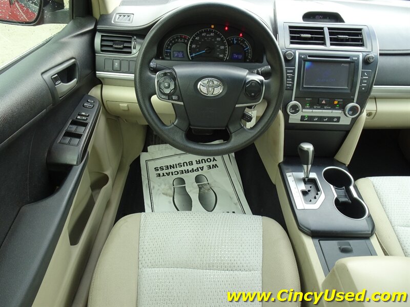 2012 Toyota Camry L - Photo 10 - Cincinnati, OH 45255