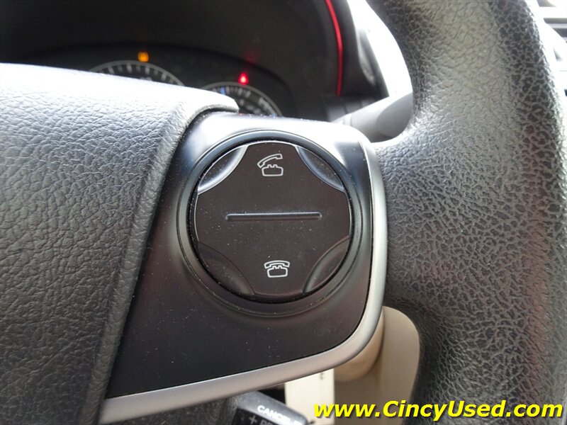 2012 Toyota Camry L - Photo 22 - Cincinnati, OH 45255