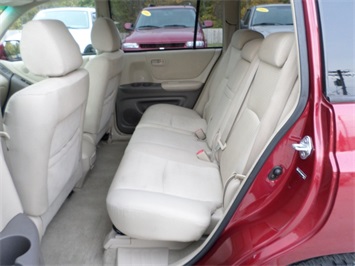 2004 Toyota Highlander   - Photo 15 - Cincinnati, OH 45255