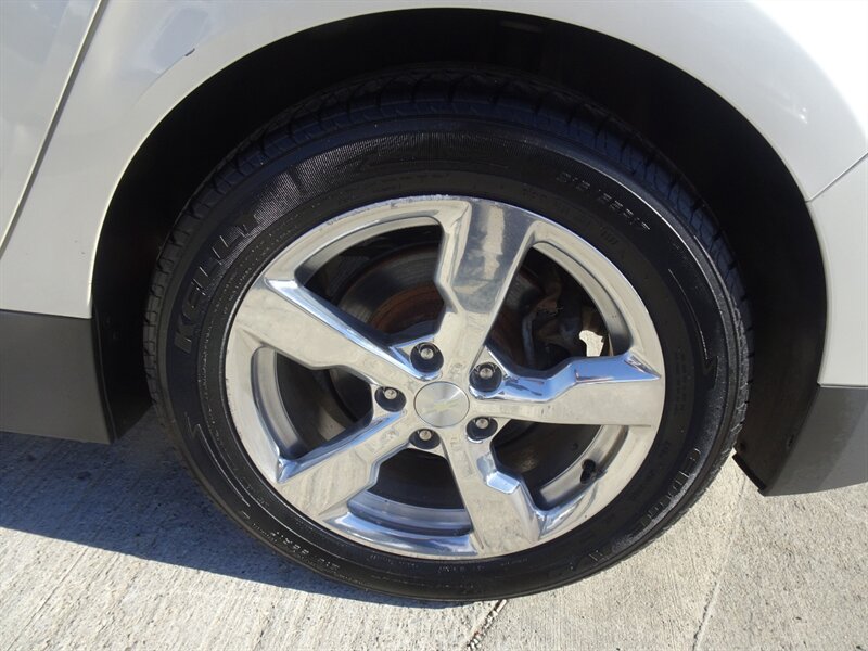 2013 Chevrolet Volt Premium Range-Extended Electric FWD - Photo 28 - Cincinnati, OH 45255