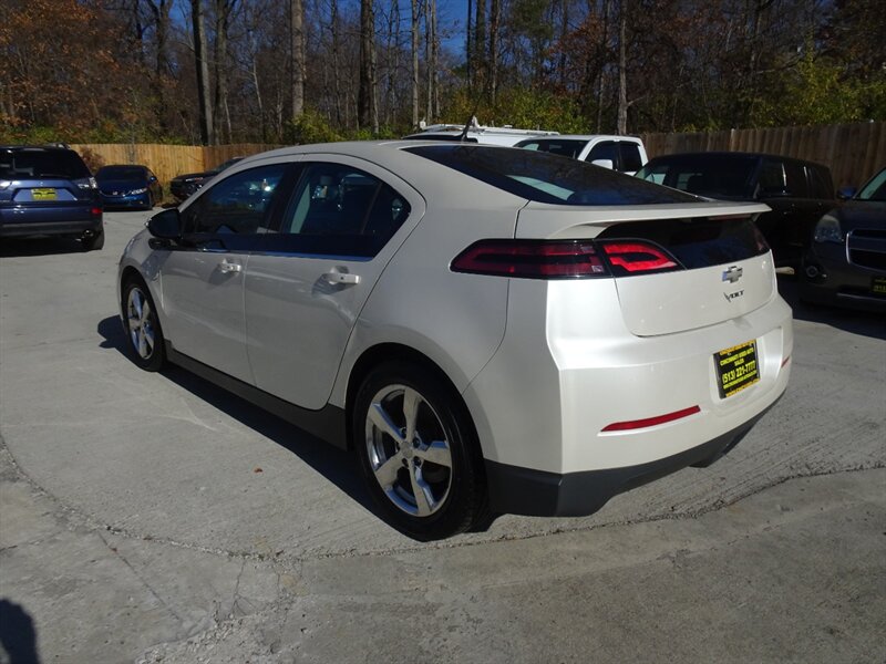 2013 Chevrolet Volt Premium Range-Extended Electric FWD - Photo 8 - Cincinnati, OH 45255