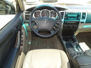 2004 Toyota 4Runner Limited   - Photo 12 - Cincinnati, OH 45255