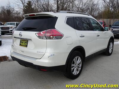 2016 Nissan Rogue SV   - Photo 6 - Cincinnati, OH 45255