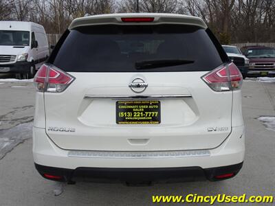 2016 Nissan Rogue SV   - Photo 7 - Cincinnati, OH 45255