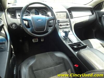 2010 Ford Taurus SHO  3.5L Twin Turbo V6 AWD - Photo 11 - Cincinnati, OH 45255