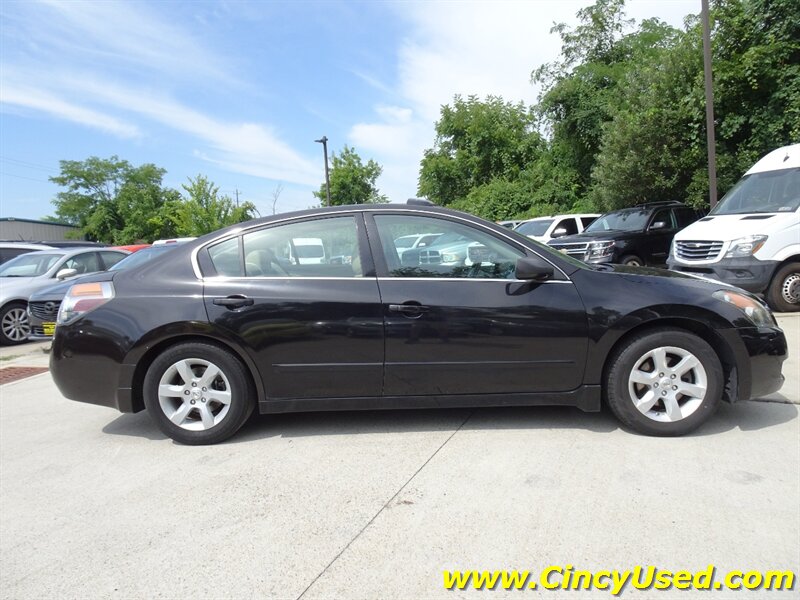 2009 Nissan Altima 2.5 - Photo 6 - Cincinnati, OH 45255