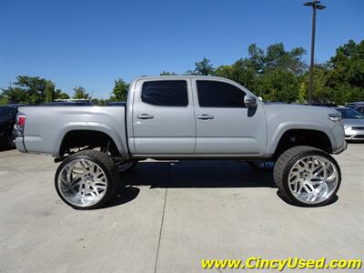 2019 Toyota Tacoma TRD Off-Road   - Photo 6 - Cincinnati, OH 45255