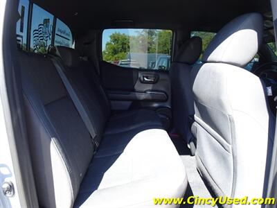 2019 Toyota Tacoma TRD Off-Road   - Photo 16 - Cincinnati, OH 45255