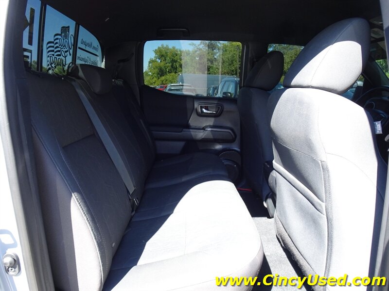 2019 Toyota Tacoma TRD Off-Road - Photo 16 - Cincinnati, OH 45255