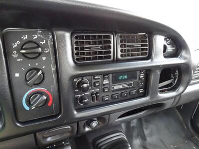 2002 Dodge Ram 3500   - Photo 18 - Cincinnati, OH 45255